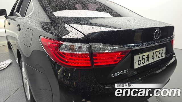 Lexus ES 2014 — photo 9