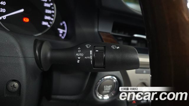 Lexus ES 2014 — photo 30