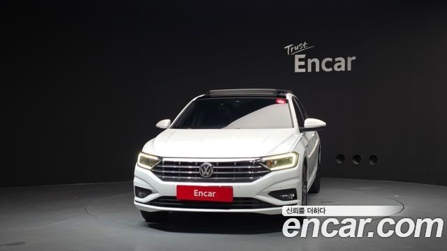 Volkswagen Jetta 2021 — photo 3