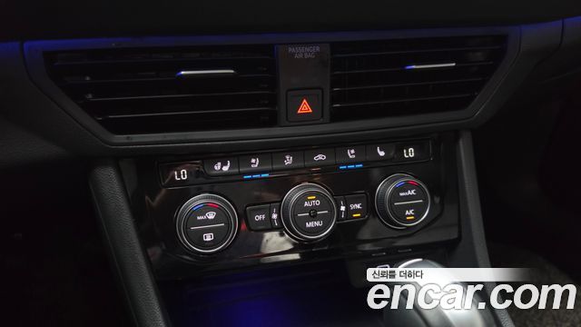 Volkswagen Jetta 2021 — photo 29