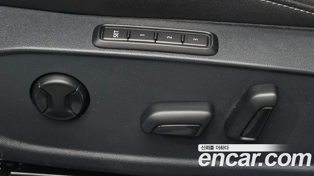 Volkswagen Jetta 2021 — photo 30
