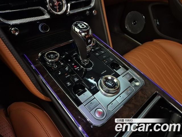 Bentley Flying Spur 2022 — photo 7