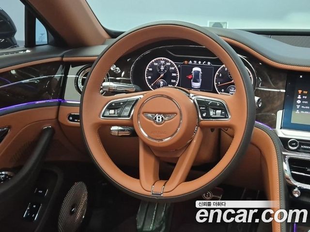 Bentley Flying Spur 2022 — photo 8