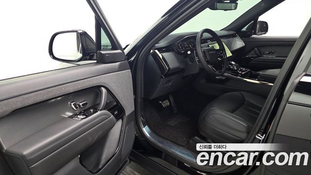 Land Rover Range Rover Sport 2023 — photo 13