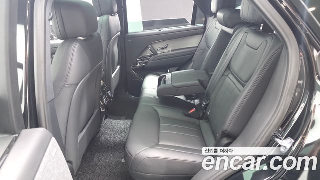 Land Rover Range Rover Sport 2023 — photo 18