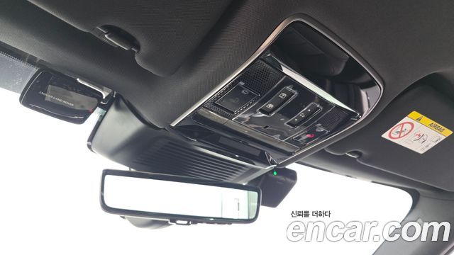 Land Rover Range Rover Sport 2023 — photo 25