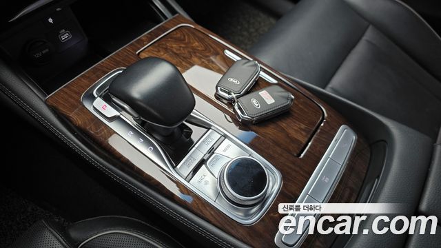 Kia K9 2021 — photo 12