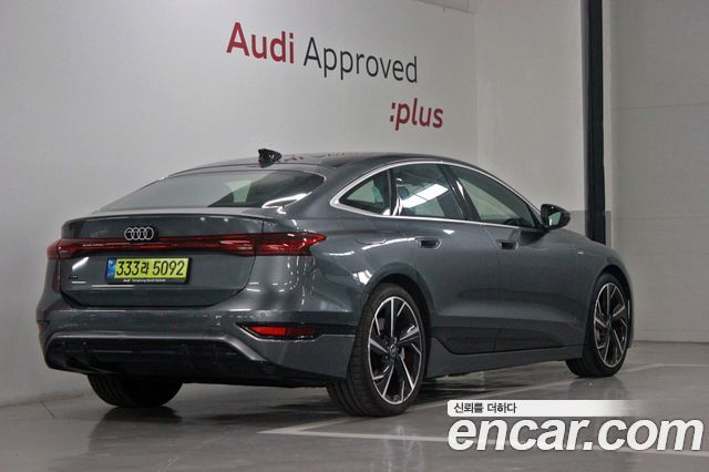 Audi A6 e-Tron 2025 — photo 2