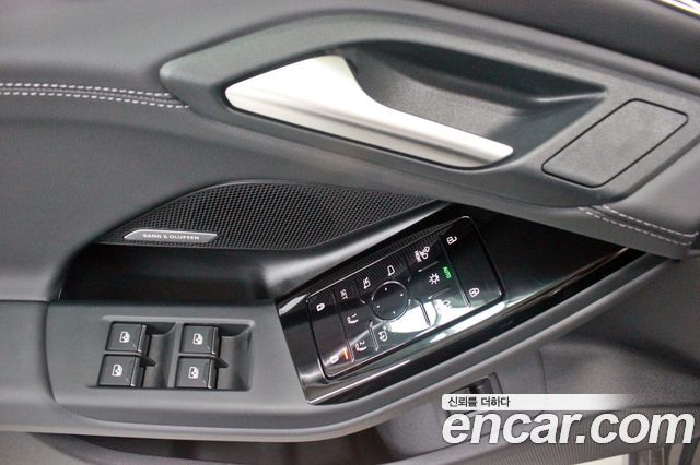 Audi A6 e-Tron 2025 — photo 11