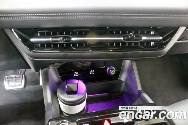 Audi A6 e-Tron 2025 — photo 16