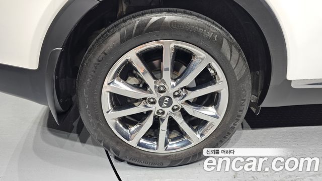Kia Sorento 2017 — photo 5