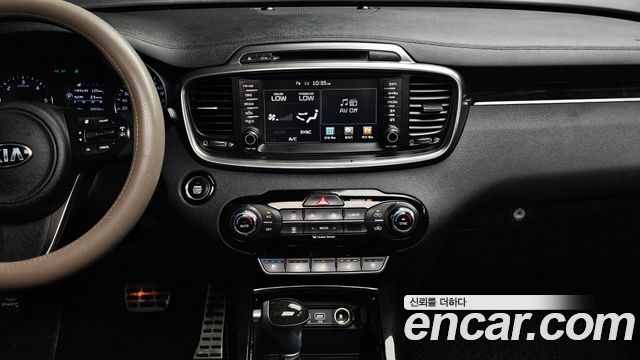 Kia Sorento 2017 — photo 20