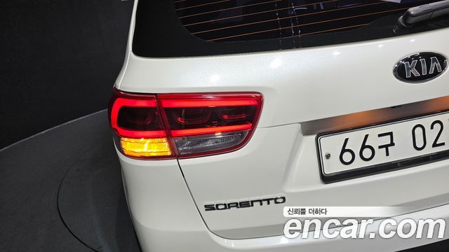 Kia Sorento 2017 — photo 9