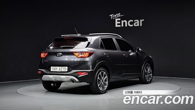 Kia Stonic 2018 — photo 2