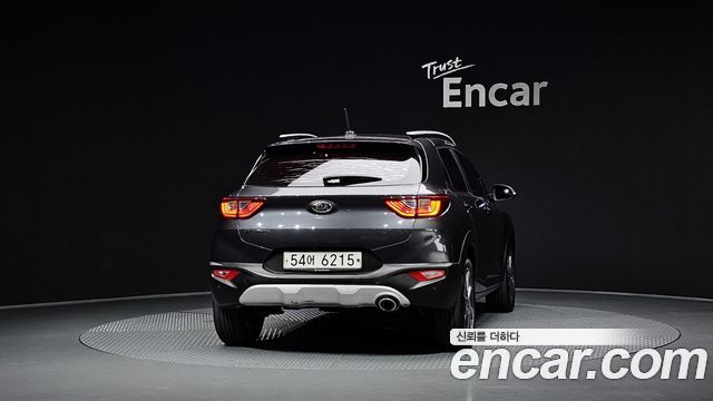 Kia Stonic 2018 — photo 4