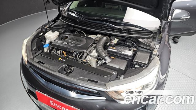 Kia Stonic 2018 — photo 6