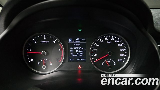 Kia Stonic 2018 — photo 11