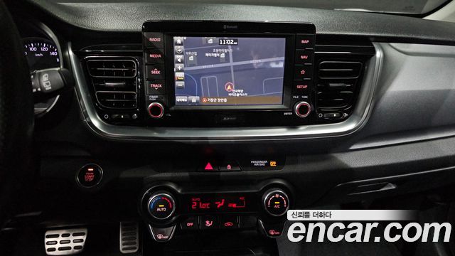 Kia Stonic 2018 — photo 22
