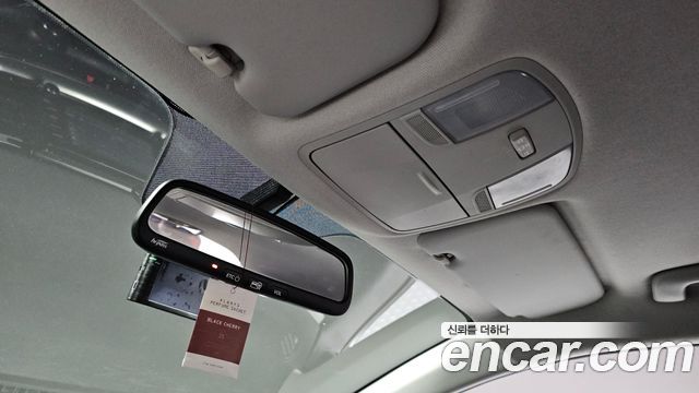 Kia Stonic 2018 — photo 24