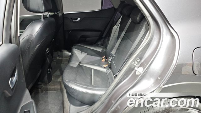 Kia Stonic 2018 — photo 16