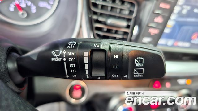Kia Stonic 2018 — photo 28