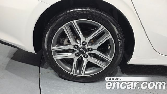 Kia K3 2019 — photo 5