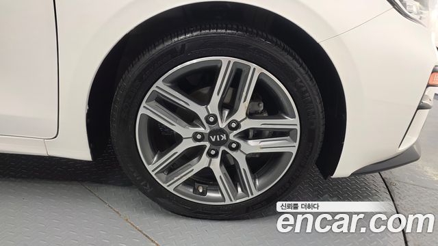 Kia K3 2019 — photo 7