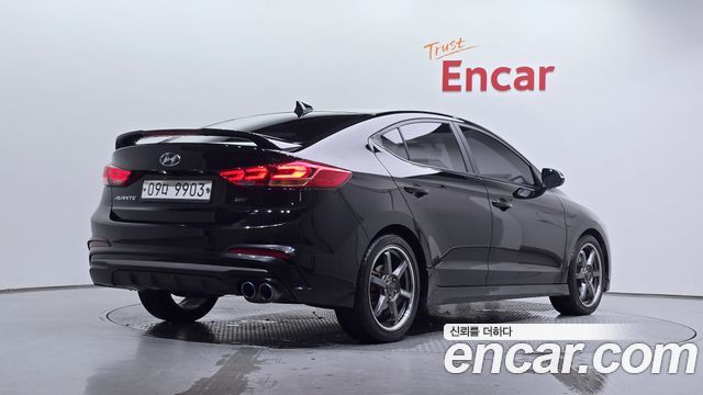 Hyundai AVANTE 2018 — photo 2
