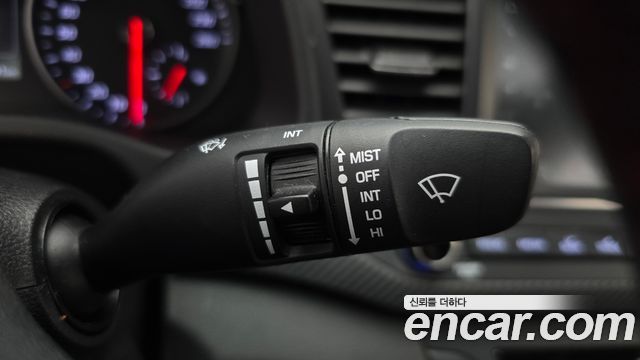 Hyundai AVANTE 2018 — photo 27