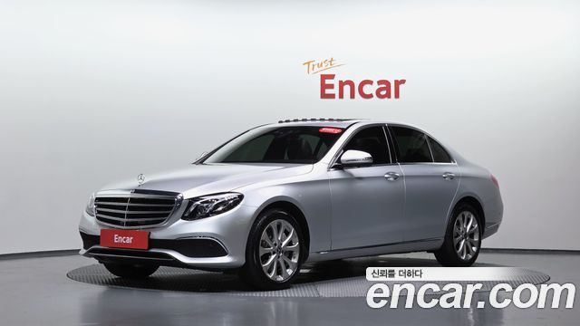 Mercedes-Benz E-Class 2018 — photo 26