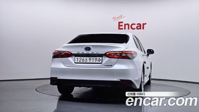 Toyota Camry 2024 — photo 4