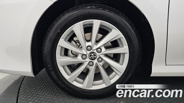 Toyota Camry 2024 — photo 5