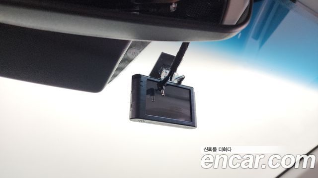 Hyundai Staria 2025 — photo 26