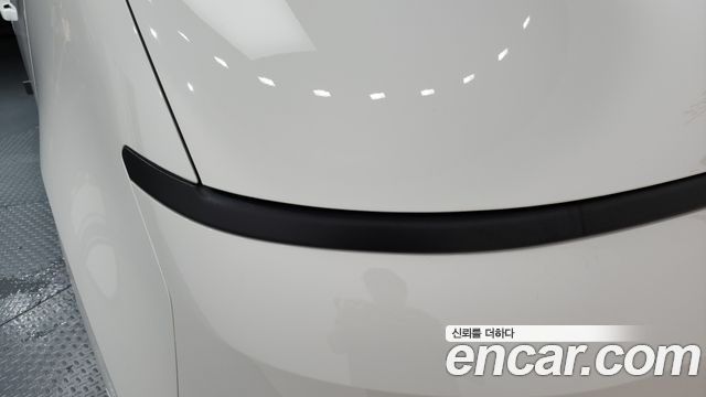 Hyundai Staria 2025 — photo 8