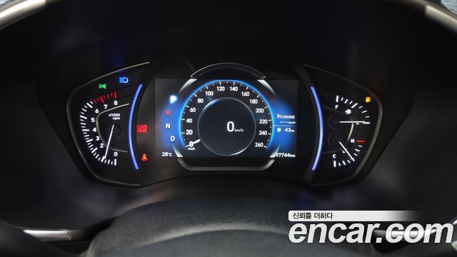 Hyundai Santafe 2019 — photo 11