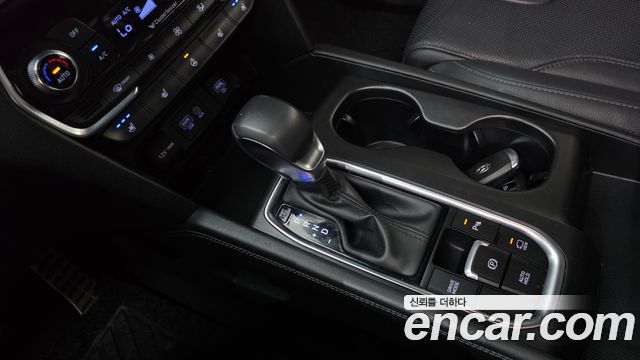 Hyundai Santafe 2019 — photo 12