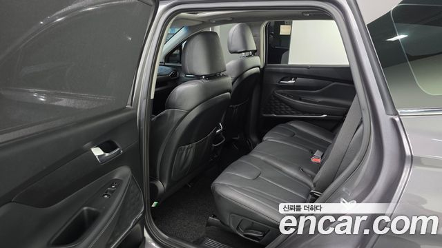 Hyundai Santafe 2019 — photo 17
