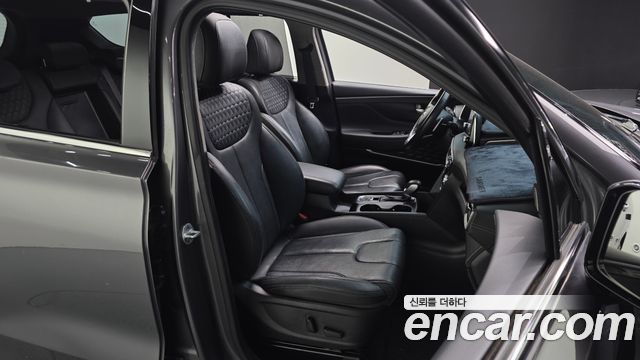 Hyundai Santafe 2019 — photo 18