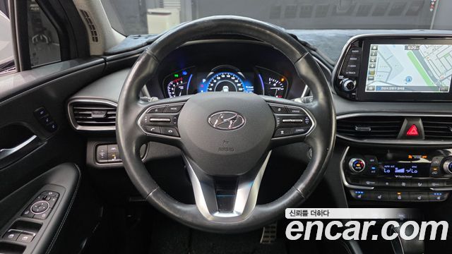 Hyundai Santafe 2019 — photo 19