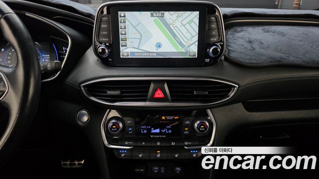 Hyundai Santafe 2019 — photo 21
