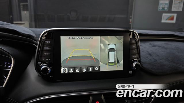 Hyundai Santafe 2019 — photo 22