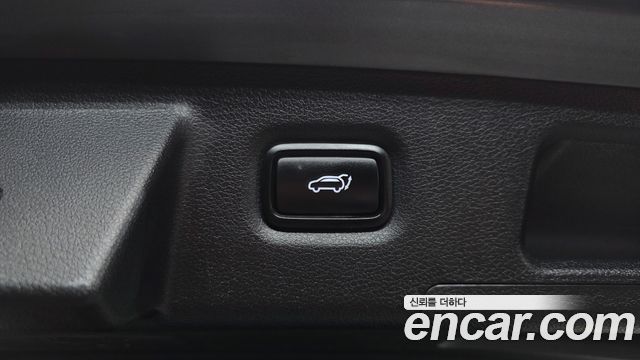 Hyundai Santafe 2019 — photo 23