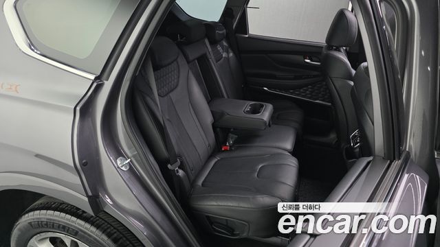 Hyundai Santafe 2019 — photo 16