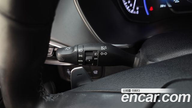 Hyundai Santafe 2019 — photo 33