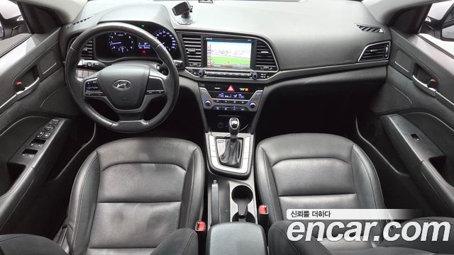 Hyundai AVANTE 2016 — photo 7