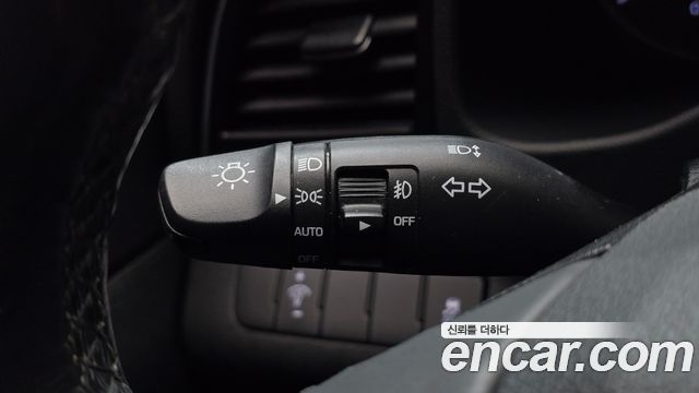 Hyundai AVANTE 2016 — photo 16