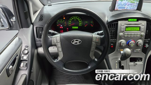 Hyundai Starex 2014 — photo 13