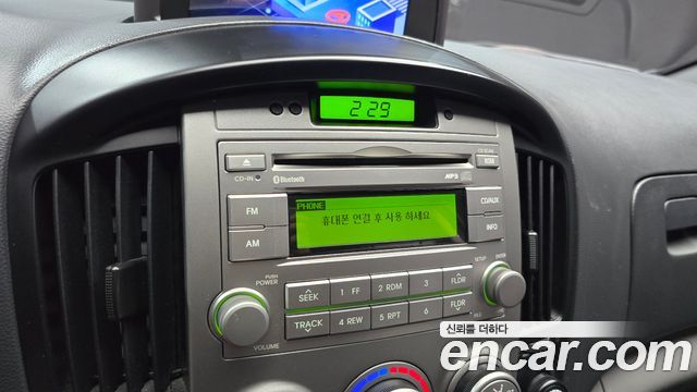 Hyundai Starex 2014 — photo 17