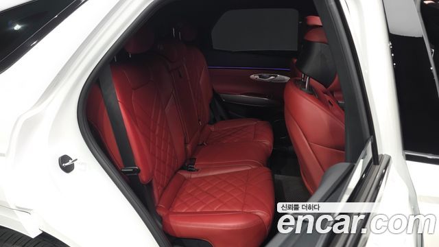 Genesis GV70 2025 — photo 17