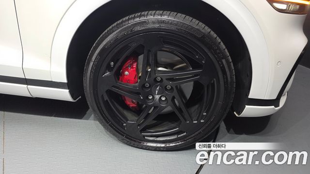 Genesis GV70 2025 — photo 7